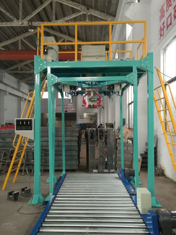 Αυτόματη μηχανή τοποθέτησης μέσα σε σάκκο τσαντών FIBC/μηχανή συσκευασίας για τους πλαστικούς κόκκους